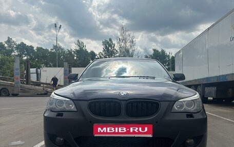 BMW 5 серия, 2004 год, 1 170 000 рублей, 1 фотография