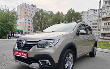 Renault Sandero II рестайлинг, 2020 год, 1 360 000 рублей, 1 фотография