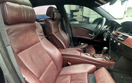 BMW 5 серия, 2004 год, 1 170 000 рублей, 17 фотография