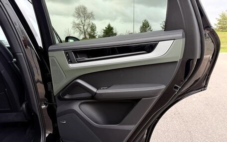 Porsche Cayenne III, 2024 год, 15 200 000 рублей, 23 фотография