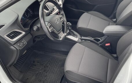 Hyundai Solaris II рестайлинг, 2019 год, 1 555 555 рублей, 9 фотография