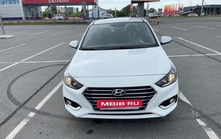 Hyundai Solaris II рестайлинг, 2019 год, 1 555 555 рублей, 3 фотография