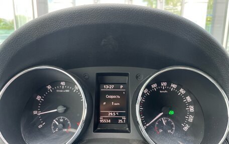 Skoda Yeti I рестайлинг, 2013 год, 1 230 000 рублей, 27 фотография