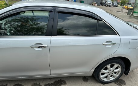 Toyota Camry, 2011 год, 1 170 000 рублей, 2 фотография
