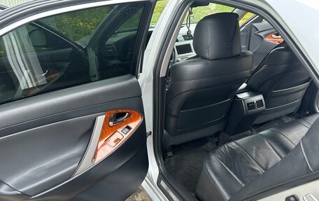 Toyota Camry, 2011 год, 1 170 000 рублей, 10 фотография