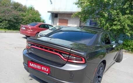 Dodge Charger, 2020 год, 2 780 000 рублей, 3 фотография