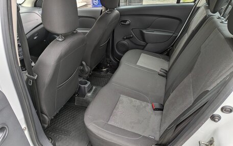 Renault Logan II, 2019 год, 840 000 рублей, 9 фотография