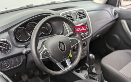 Renault Logan II, 2019 год, 840 000 рублей, 2 фотография