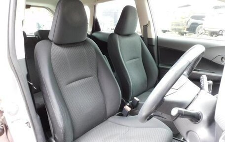 Toyota Ractis II, 2012 год, 725 000 рублей, 14 фотография
