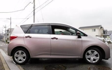 Toyota Ractis II, 2012 год, 725 000 рублей, 15 фотография