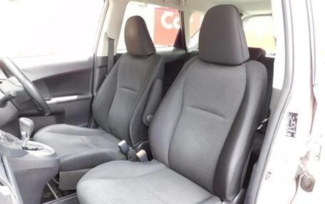 Toyota Ractis II, 2012 год, 725 000 рублей, 40 фотография