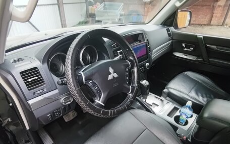 Mitsubishi Pajero IV, 2007 год, 1 650 000 рублей, 2 фотография