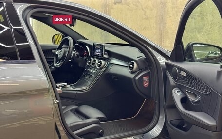 Mercedes-Benz C-Класс, 2017 год, 2 450 000 рублей, 15 фотография