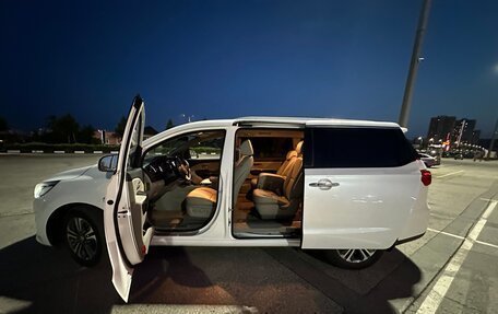 KIA Carnival III, 2020 год, 3 150 000 рублей, 24 фотография