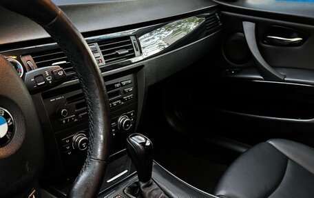 BMW 3 серия, 2010 год, 1 050 000 рублей, 20 фотография