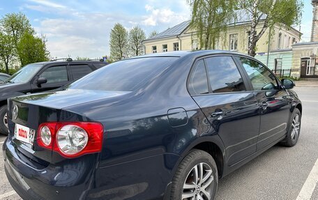 Volkswagen Jetta VI, 2010 год, 660 000 рублей, 4 фотография