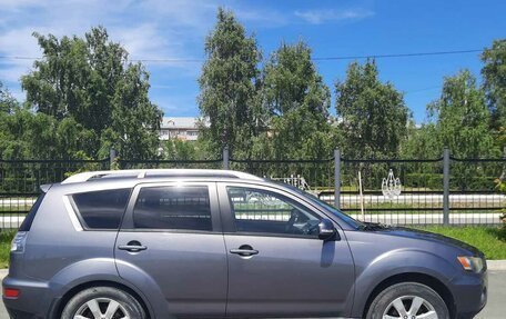 Mitsubishi Outlander III рестайлинг 3, 2009 год, 1 650 000 рублей, 10 фотография