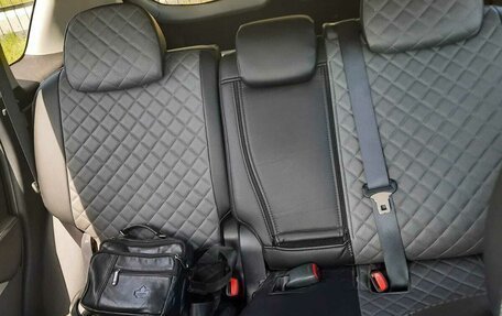 Mitsubishi Outlander III рестайлинг 3, 2009 год, 1 650 000 рублей, 11 фотография