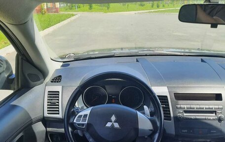 Mitsubishi Outlander III рестайлинг 3, 2009 год, 1 650 000 рублей, 12 фотография