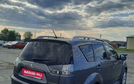 Mitsubishi Outlander III рестайлинг 3, 2009 год, 1 650 000 рублей, 4 фотография