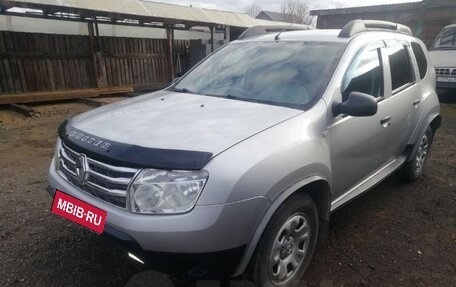 Renault Duster I рестайлинг, 2014 год, 980 000 рублей, 2 фотография