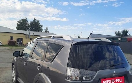 Mitsubishi Outlander III рестайлинг 3, 2009 год, 1 650 000 рублей, 6 фотография