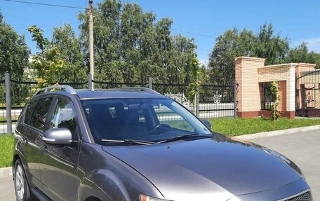 Mitsubishi Outlander III рестайлинг 3, 2009 год, 1 650 000 рублей, 8 фотография