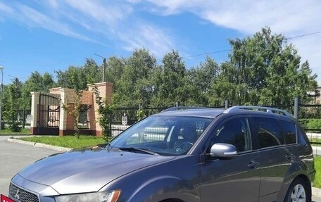 Mitsubishi Outlander III рестайлинг 3, 2009 год, 1 650 000 рублей, 9 фотография