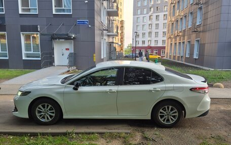 Toyota Camry, 2019 год, 1 800 000 рублей, 4 фотография