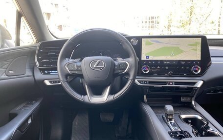 Lexus RX IV рестайлинг, 2025 год, 11 750 000 рублей, 15 фотография