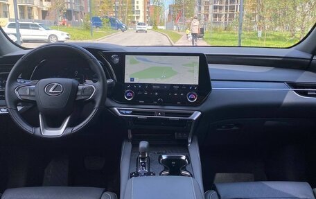Lexus RX IV рестайлинг, 2025 год, 11 750 000 рублей, 16 фотография