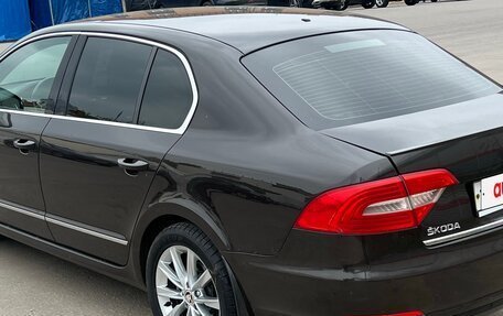 Skoda Superb III рестайлинг, 2013 год, 1 100 000 рублей, 2 фотография