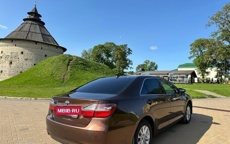 Toyota Camry, 2017 год, 2 020 000 рублей, 10 фотография