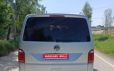 Volkswagen Caravelle T6 рестайлинг, 2018 год, 3 800 000 рублей, 3 фотография