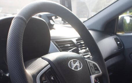 Hyundai Solaris II рестайлинг, 2015 год, 860 000 рублей, 21 фотография