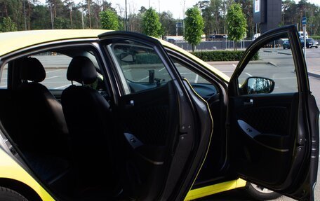 Hyundai Solaris II рестайлинг, 2015 год, 860 000 рублей, 18 фотография