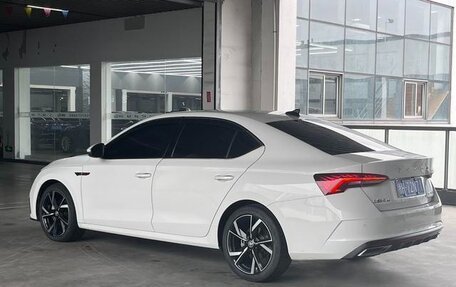 Skoda Octavia IV, 2022 год, 2 220 000 рублей, 4 фотография