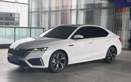 Skoda Octavia IV, 2022 год, 2 220 000 рублей, 2 фотография