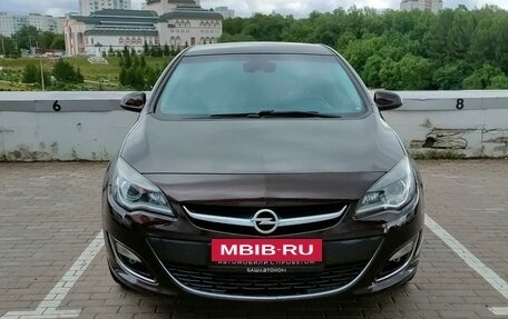 Opel Astra J, 2013 год, 790 000 рублей, 2 фотография