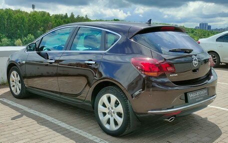 Opel Astra J, 2013 год, 790 000 рублей, 6 фотография