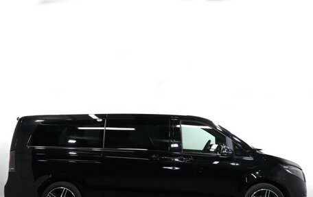 Mercedes-Benz V-Класс, 2024 год, 17 300 000 рублей, 4 фотография