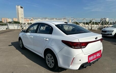 KIA Rio IV, 2021 год, 1 099 000 рублей, 3 фотография