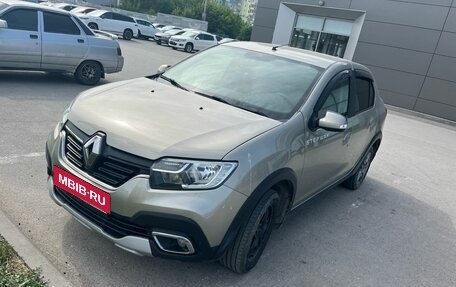 Renault Logan II, 2019 год, 970 000 рублей, 1 фотография