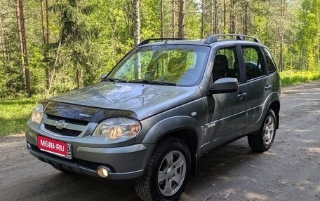 Chevrolet Niva I рестайлинг, 2012 год, 490 000 рублей, 24 фотография