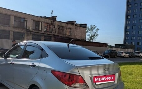 Hyundai Solaris II рестайлинг, 2013 год, 670 000 рублей, 3 фотография