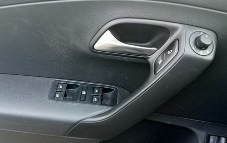 Volkswagen Polo VI (EU Market), 2017 год, 1 000 000 рублей, 5 фотография