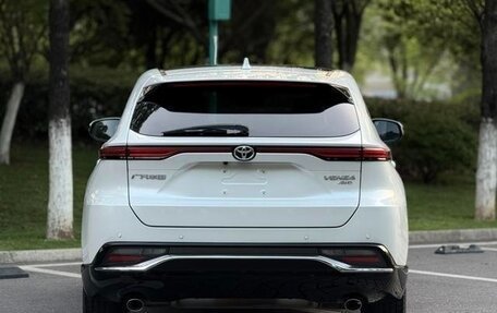 Toyota Venza, 2022 год, 2 880 446 рублей, 5 фотография