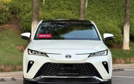 Toyota Venza, 2022 год, 2 880 446 рублей, 2 фотография