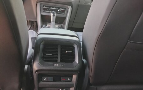 Volkswagen Tiguan II, 2021 год, 4 250 000 рублей, 13 фотография