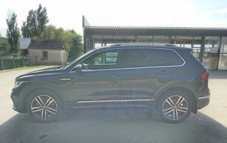 Volkswagen Tiguan II, 2021 год, 4 250 000 рублей, 8 фотография